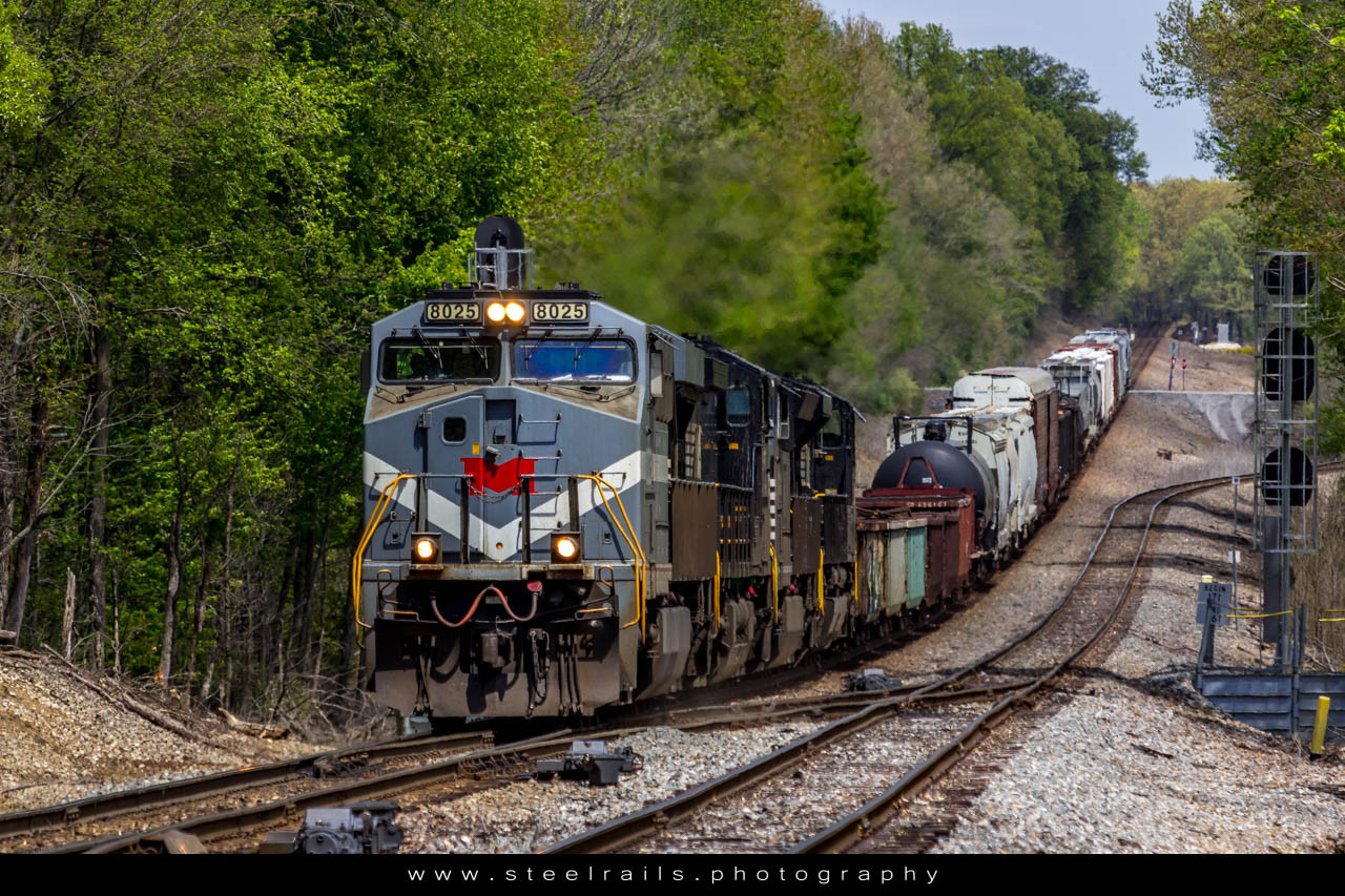 NS 8025 GE ES44AC