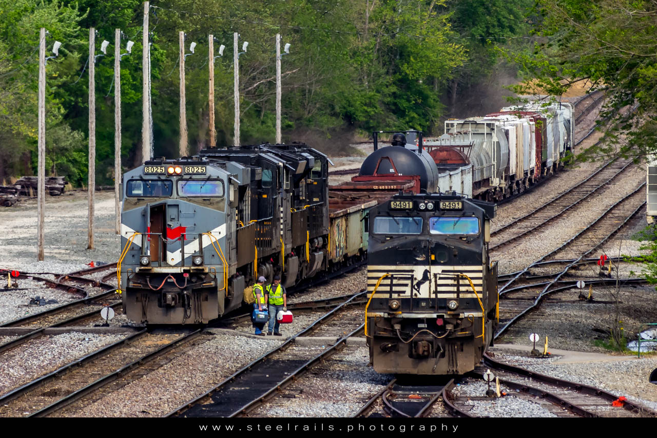 NS 8025 GE ES44AC