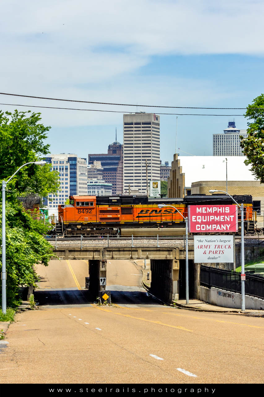 BNSF 8492 EMD SD70ACe