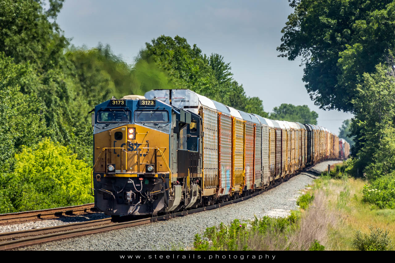 CSXT 3173 GE ES44AH