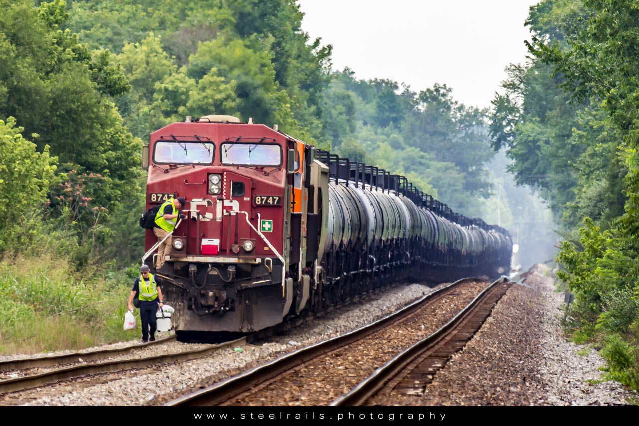 CP 8747 GE ES44AC