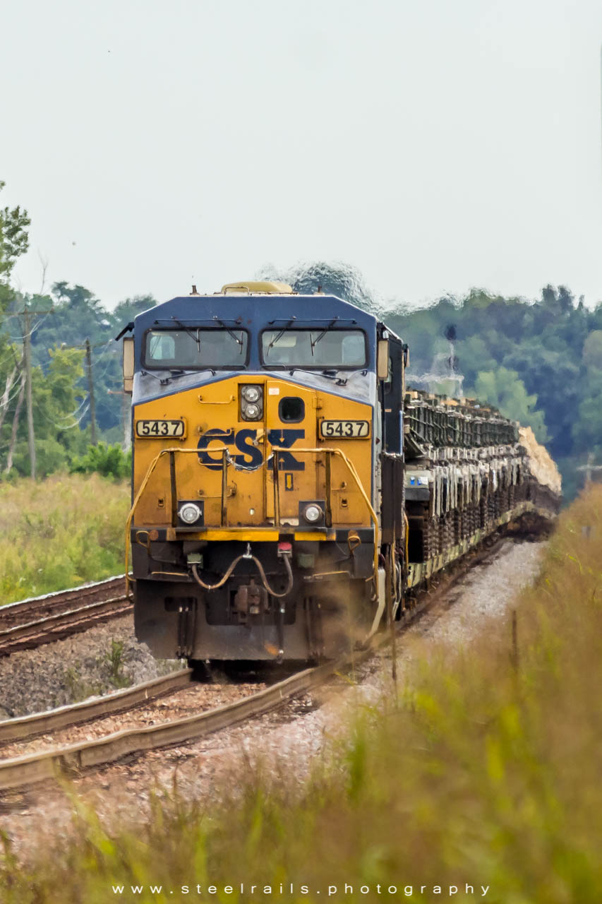 CSXT 5437 GE ES44DC