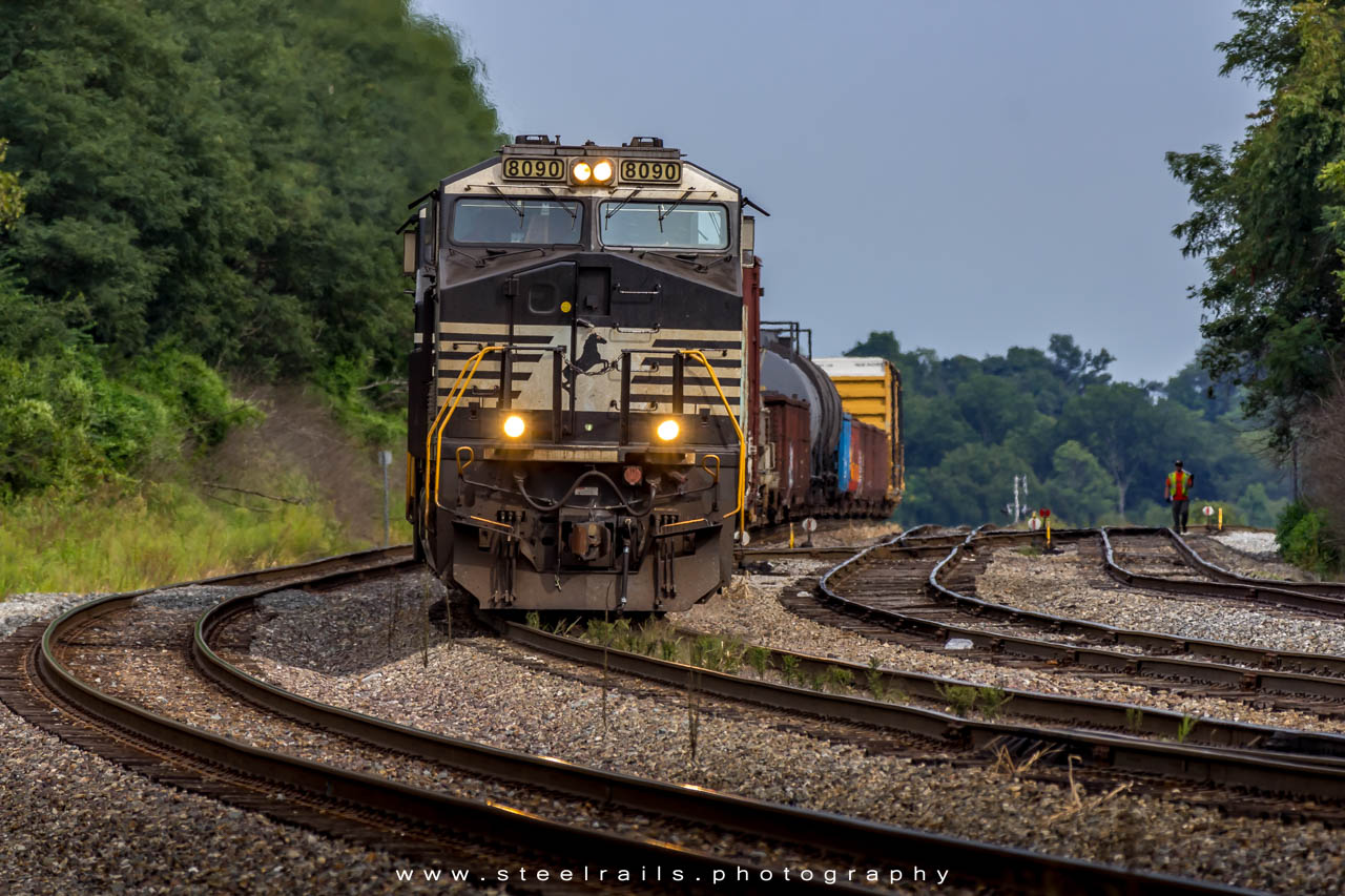 NS 8090 GE ES44AC
