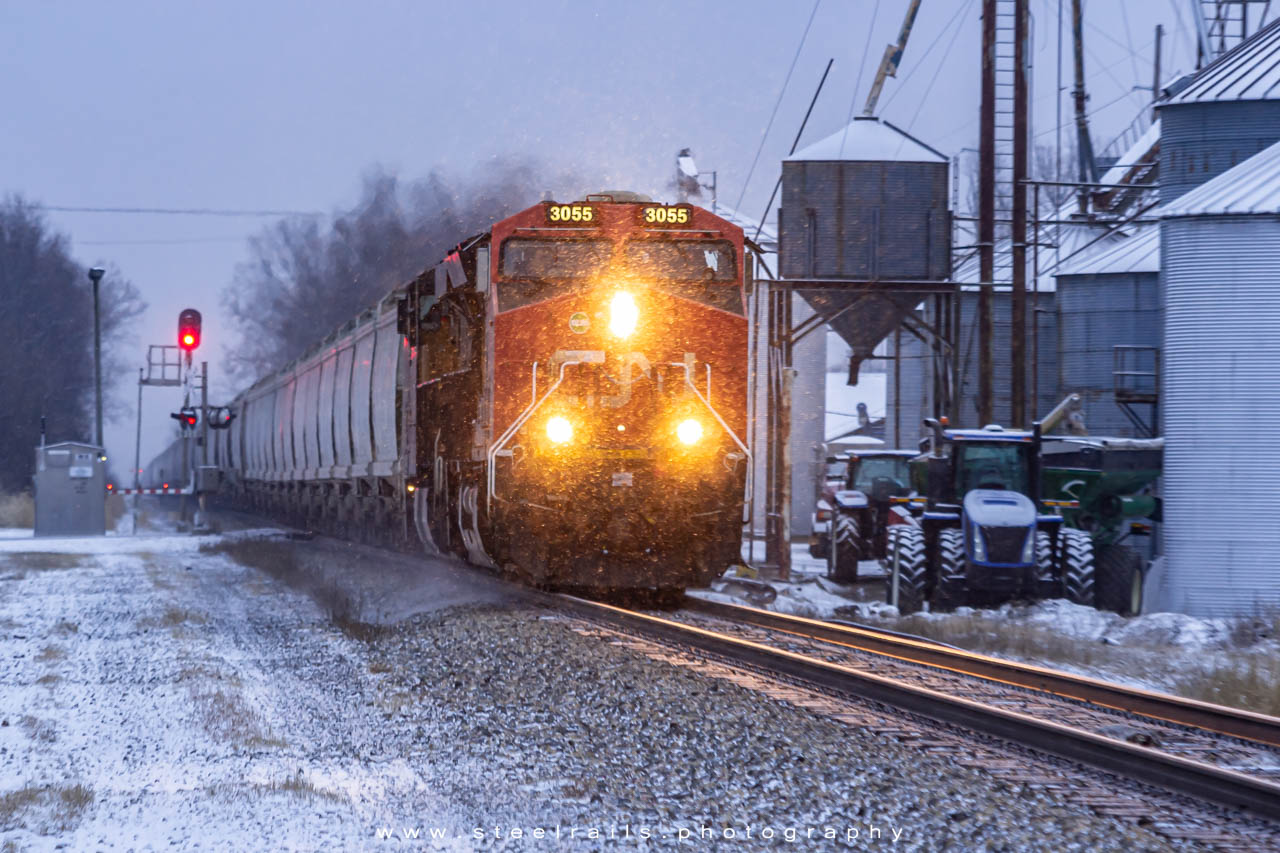 CN 3055 GE ET44AC
