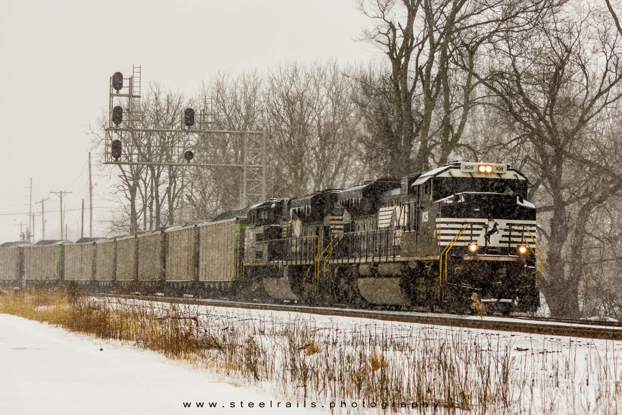 NS 1109, 1016 EMD SD70ACe