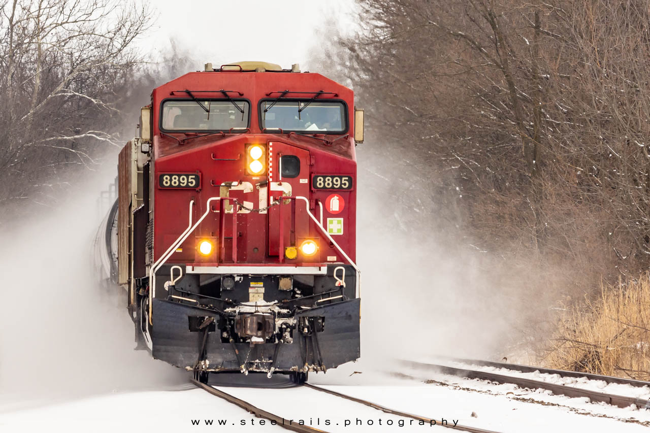 CP 8895 GE ES44AC