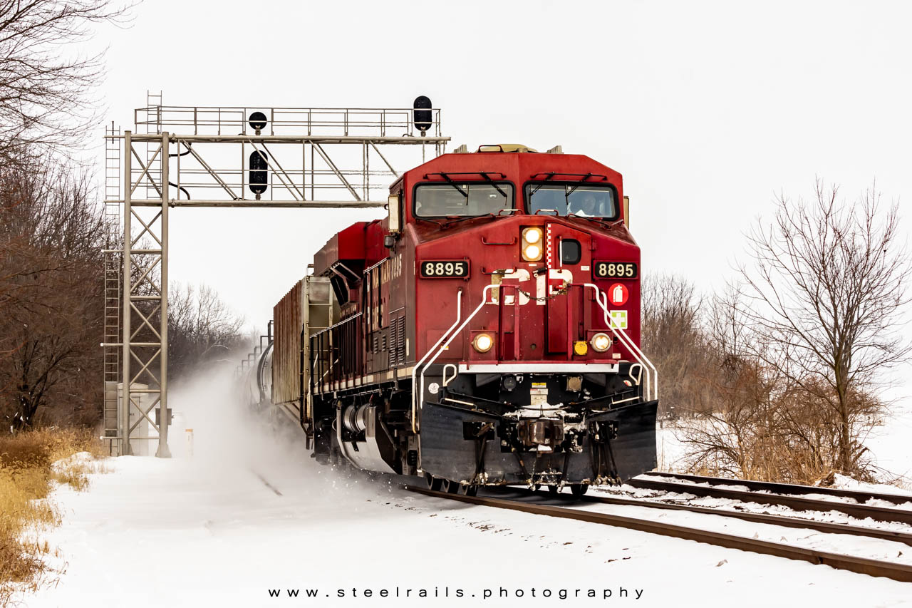 CP 8895 GE ES44AC