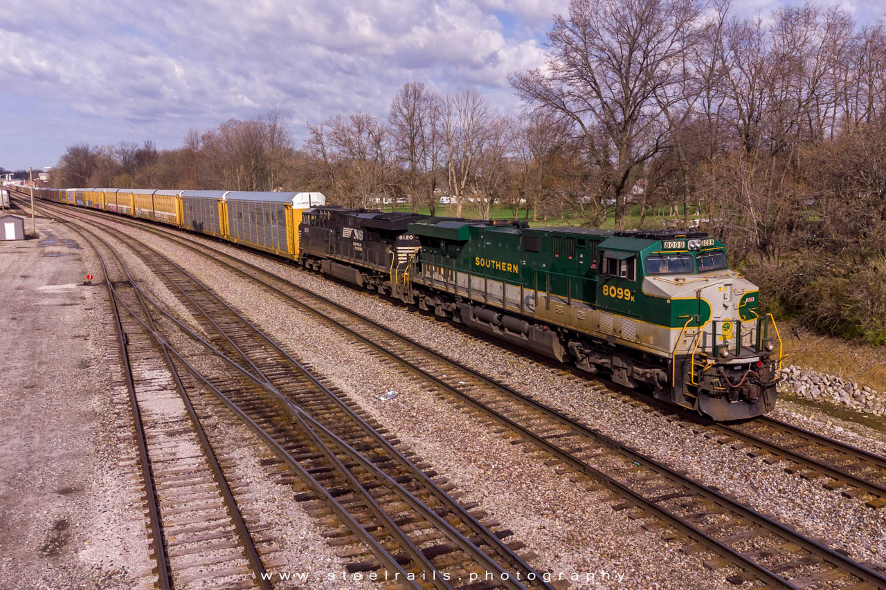 NS 8099 GE ES44AC