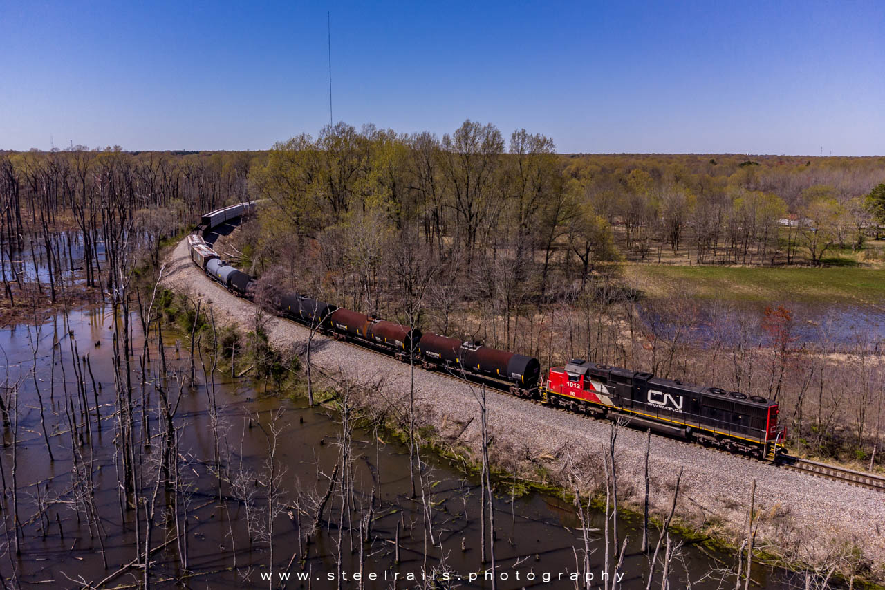 IC 1012 EMD SD70