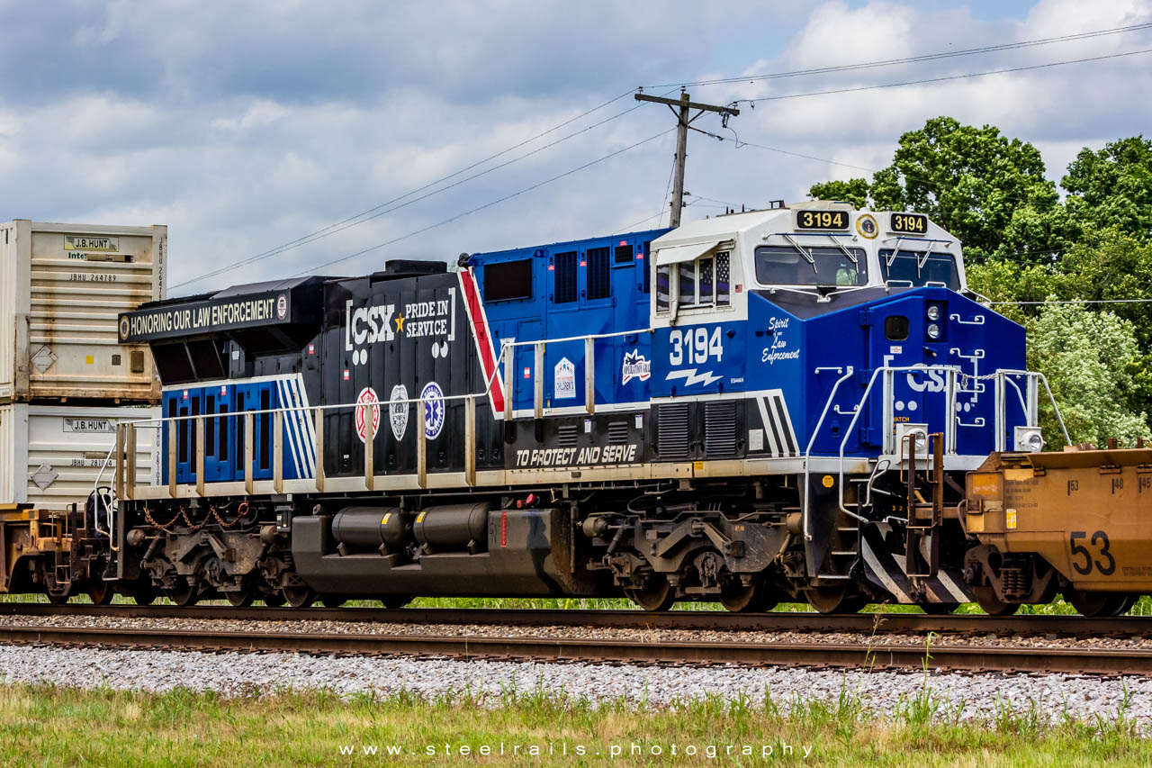 CSXT 3194 GE ES44AC-H