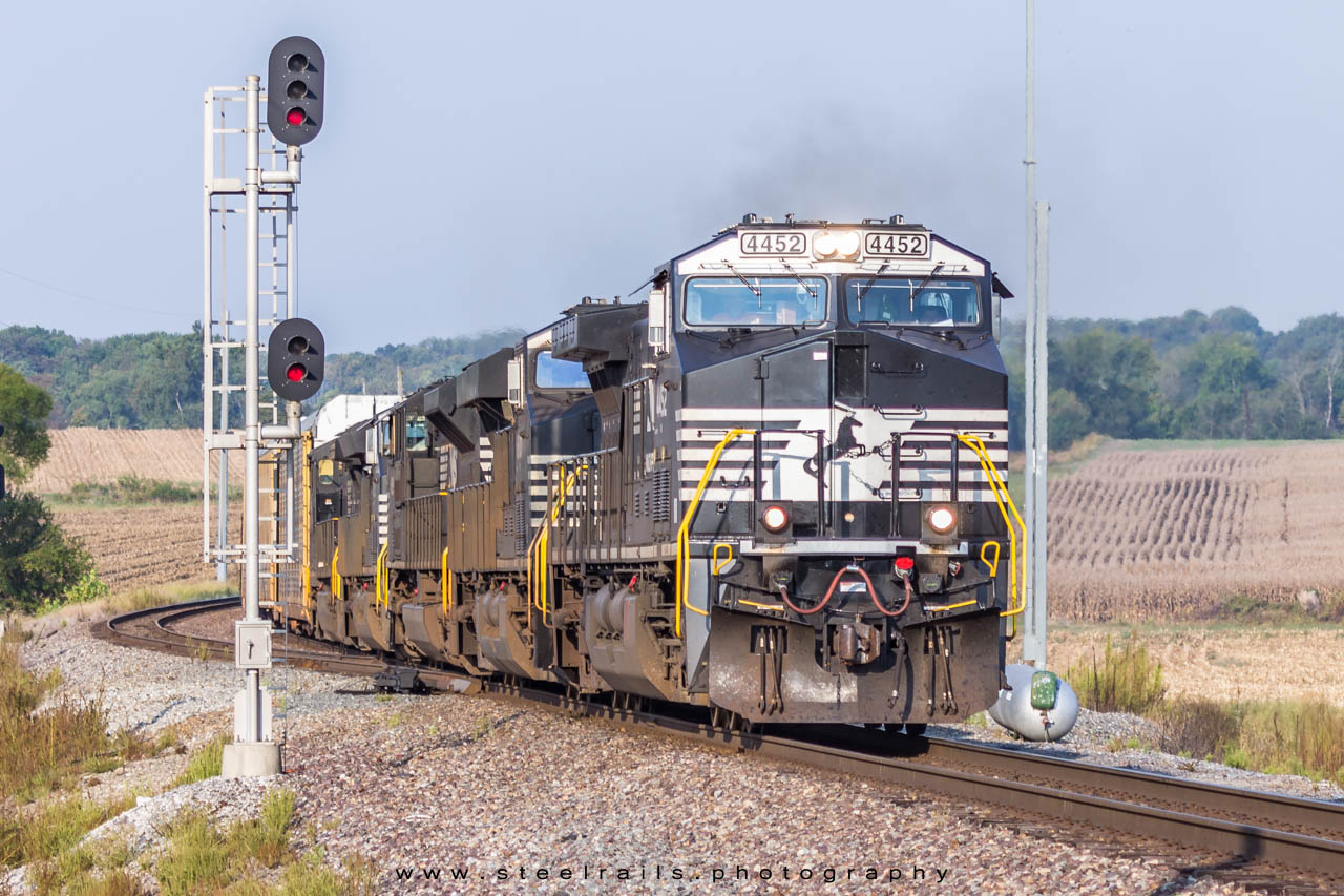 NS 4452 GE AC44C6M
