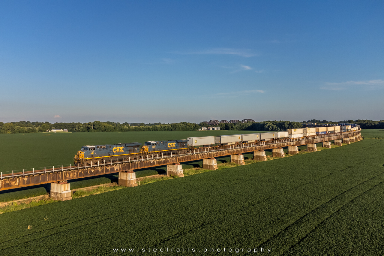 CSXT 750 GE ES44AC-H