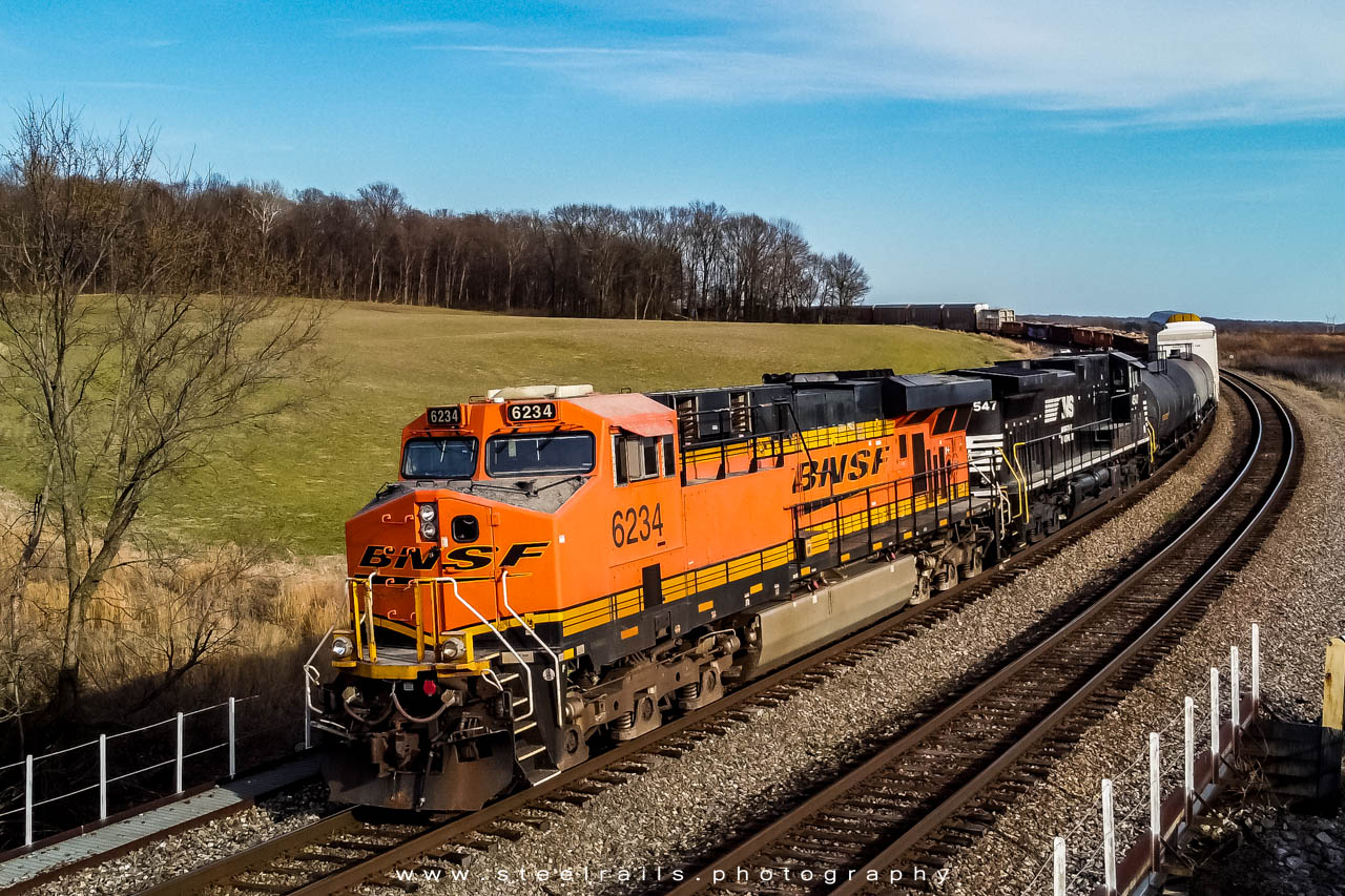 BNSF 6234 GE ES44AC