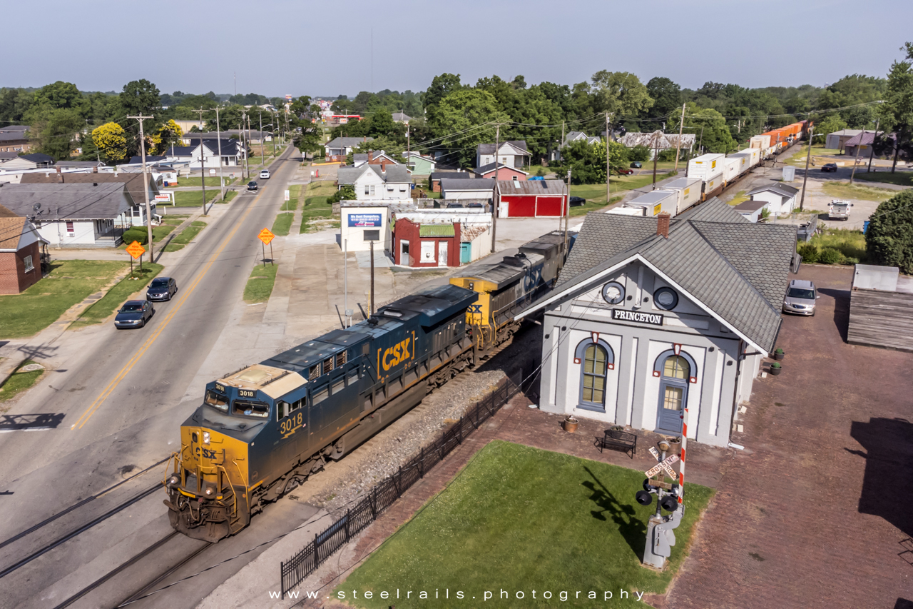 CSXT 3018 GE ES44AC-H